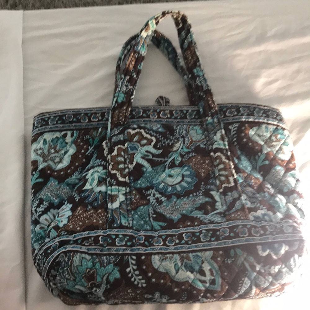 Vera Bradley medium bag! - Picture 8 of 8